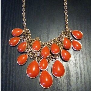 Vintage‎ Orange Faceted Acrylic Gold Tone Gem Bib Necklace Statement Piece